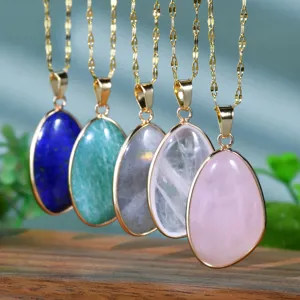 Natuursteen hanger ketting, gouden ketting, veelkleurige ovale kristallen sieraden voor vrouwen.