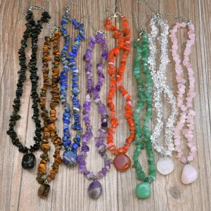 Bunte unregelmäßige Edelstein Splitter Halsketten Set mit Anhänger für Damen und Mädchen.