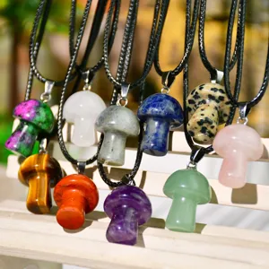 Collana con ciondolo a fungo in pietra di cristallo naturale choker carino per donne