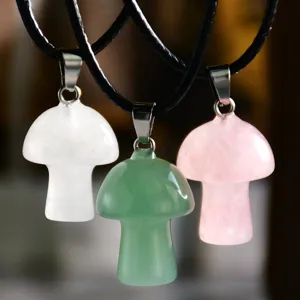 Collana con ciondolo a fungo in cristallo simpatico gioiello in pietra preziosa allingrosso