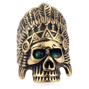 Retro Edelstahl IndianerHäuptling Totenkopf Ring mit grünen Augen Punk Rock Schmuck.