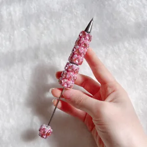 Penna di perline fai-da-te con cuori in strass rosa e perle, penna a sfera creativa fatta a mano.