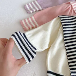 Conjunto de cárdigan de punto para bebé niña con puños a rayas, suave ropa de otoño.