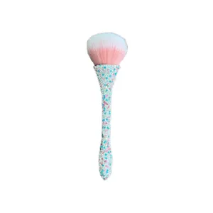 Großer Puder Pinsel mit glänzenden Strasssteinen für makelloses Make-up und schöne Kosmetik.