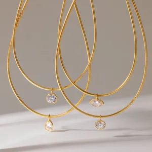 Collana con Pendente in Zirconia Oro in Acciaio Inossidabile Minimalista Impermeabile Placcata PVD Collana Girocollo Geometrica Gioielli da Donna
