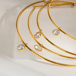 Collier ras du cou minimaliste en acier inoxydable avec pendentifs zircone goutte et ronds
