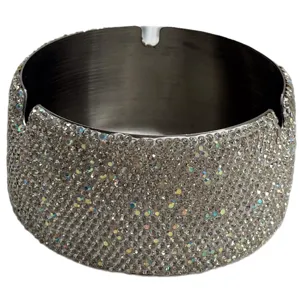 Moderno posacenere in strass di acciaio inossidabile lusso cristallo brillante decoro.