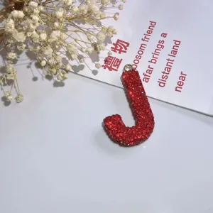 Roter Strass Buchstabe J Schlüsselanhänger, glitzernder Kristall Taschenanhänger Autozubehör.