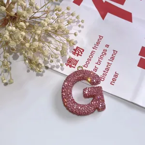 Rosa Strass Buchstabe G Schlüsselanhänger Detail, glitzernder Kristall Alphabet Anhänger.
