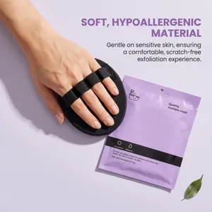 Exfoliating bath mitt for deep body cleaning, soft material for comfortable daily use.