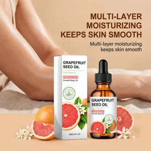 Detailansicht des Grapefruit-Körperöls mit feuchtigkeitsspendender Textur und Ölen.