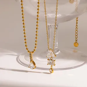 Collana Pendente Zircone Geometrico Acciaio Inossidabile Placcato Oro 18K Design Gioiello