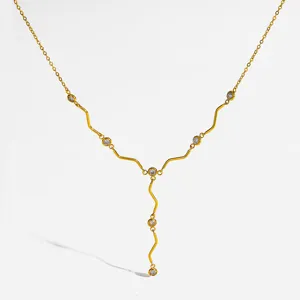 Vergoldete Edelstahl Y-Halskette mit Zirkon Steinen elegante Wellen Design Damenschmuck