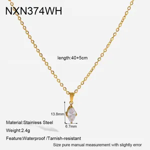 Collana color oro in acciaio inox con ciondolo in zircone cubico marquise donna