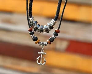 Vintage Mehrlagen Leder Anker Halskette für Herren, retro Anhänger Modeschmuck.