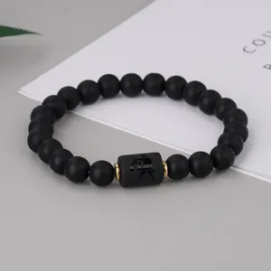 Sternzeichen schwarze matte perlen stretch armband nahaufnahme produktdetail ansicht