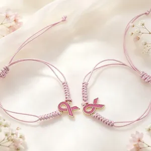Image principale du bracelet tresses ruban rose fait main pour femmes, bijoux de mode.