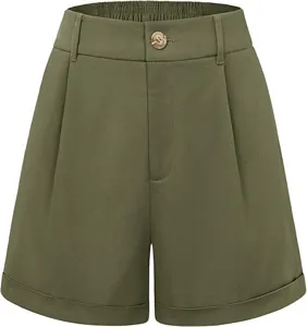 High-waist casual shorts detail showcasing pleats, elastic waistband and button closure.