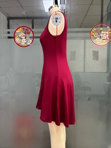 Sleeveless slim fit solid color mini dress detail view, elegant maroon party dress side view.
