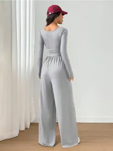 Women solid color long sleeve square neck wide leg slim casual jumpsuit detail shot