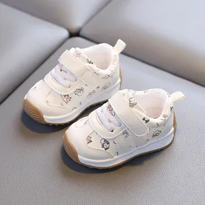 Chaussures de marche pour bebes en cuir impermeable avec semelle en caoutchouc souple
