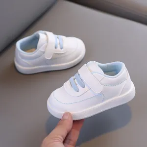 Λευκά sneakers νηπίων για αγόρια και κορίτσια, μαλακή σόλα αντιολισθητικά παπούτσια.