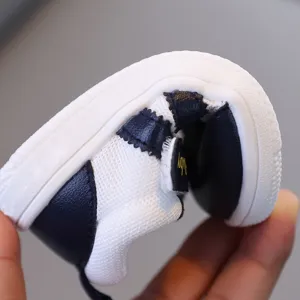 Scarpe primi passi morbide antiscivolo per neonati bambini e bambine sneakers traspiranti