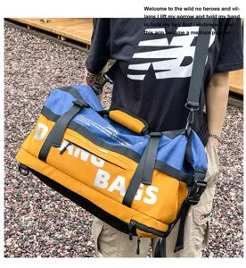 Sac de voyage multifonctionnel grand format colorblock tendance pour sport fitness et rando.