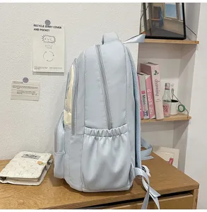 Sac à dos bleu clair style campus mignon vue latérale, grand sac d'école pour étudiants.