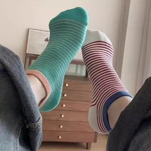 Women cotton striped short socks, breathable spring summer casual boat socks for daily wear.