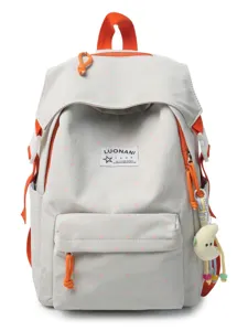 Japanischer süßer Pünktchen Rucksack für Mädchen stilvoller lässiger Alltagsrucksack mit Anhänger.
