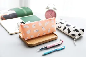 Cute cat silicone pencil case, large capacity stationery pouch for students and kids.