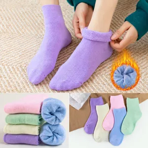 Damen Winter Warm Verdickter Frottee Socken Polyester Thermisch Mittelhoch Boden Socken Lässig Japanischer Stil Gemütlich Thermische Socken