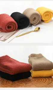 Thickened warm wool winter socks for women, soft plush mid-calf thermal floor socks.