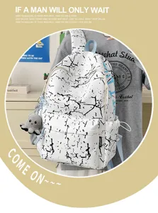 Vue détaillée du sac à dos en nylon blanc avec motif craquelé noir pour étudiants et ados.