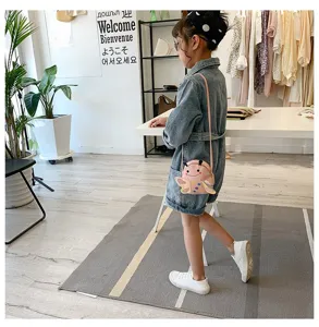 Cute kids crossbody bag with cute insect wing design, mini PU leather shoulder bag for girls.