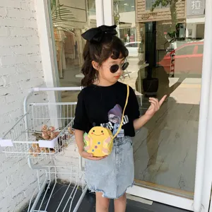 Cute children mini bee cross-body bag, stylish summer shoulder bag for boys and girls.