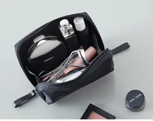Schwarze tragbare Kosmetiktasche Reise Make-up Etui mit mehreren Innenfächern für den Alltag