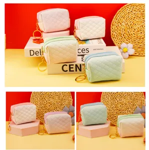 Mini gradient quilted coin purse with keychain cute mini storage bag for daily use.