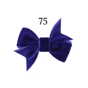 Blauer Samt Haarschleife Clip für Mädchen und Kinder. Elegantes einfarbiges Haarzubehör.