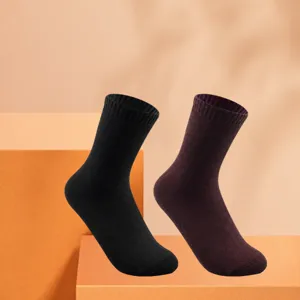 Chaussettes bouclettes thermiques mi-hautes homme en noir et violet fonce, vue principale