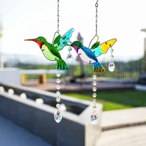Attrapes-soleil colibris en verre coloré avec pendentifs en prisme de cristal taillé