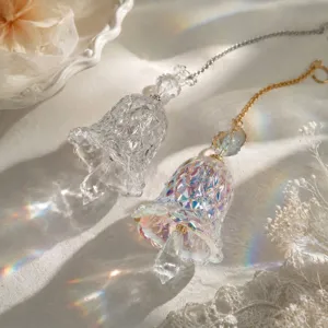 Elegantes campanas atrapasoles de cristal para ventanas con efectos de prisma de arcoíris