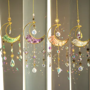 Set di 4 acchiappasole a forma di luna in cristallo con pietre naturali e riflessi colorati