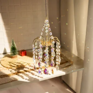 Elegante lampadario acchiappasole in cristallo AB per decorazioni di finestre e giardini