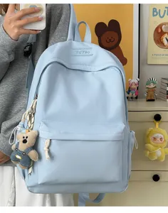 Sac à dos bleu clair grande capacité pour filles avec charmant détail d'ours