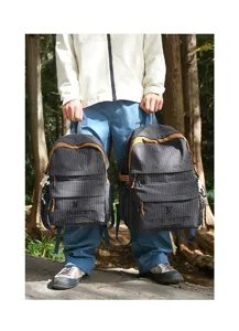 Détail de sacs à dos à carreaux durables en deux tailles pour étudiants en plein air