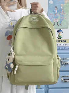 Grand sac à dos d'étudiant vert matcha avec porte-clés ours et broderie de TuTile