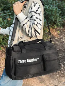 Große schwarze Reisetasche mit Three Feather Logo für Outdoor-Reisen, Sport und Fitness