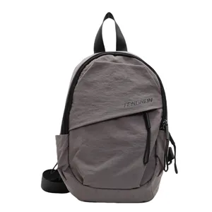 Graue Streetwear-Brusttasche für Herren aus Nylon mit TENGRUN-Logo und Reißverschlüssen